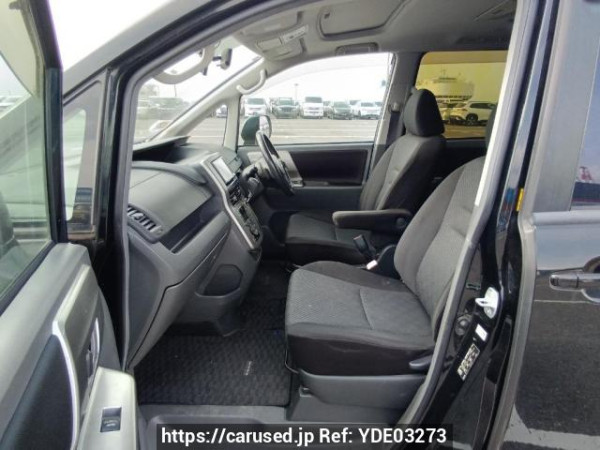 Used 2008 AT toyota noah ZRR70W Image[13]