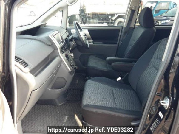 Used 2007 AT toyota noah ZRR70W Image[14]