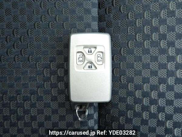 Used 2007 AT toyota noah ZRR70W Image[28]