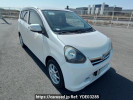 Daihatsu Mira e:S LA300S