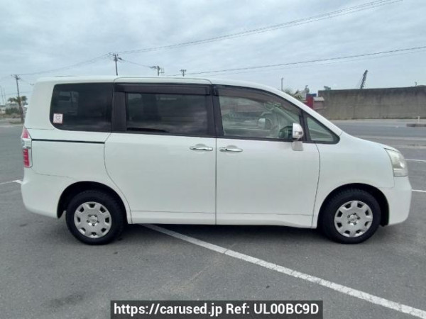 Used 2009 AT toyota noah ZRR75G Image[7]
