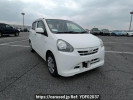 Toyota Pixis Epoch LA300A