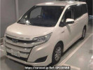 Toyota Noah ZWR80G