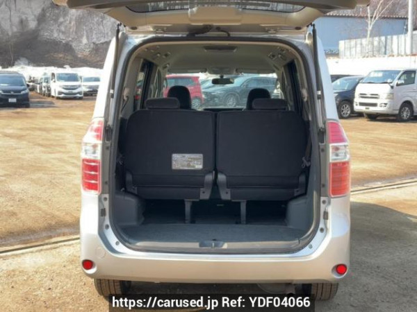 Used 2010 AT toyota noah ZRR75G Image[8]