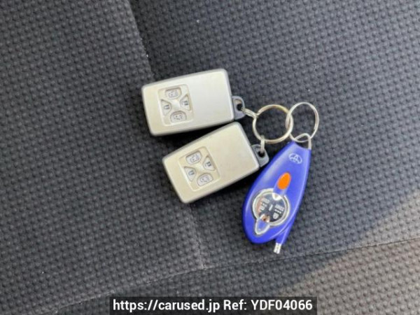 Used 2010 AT toyota noah ZRR75G Image[28]