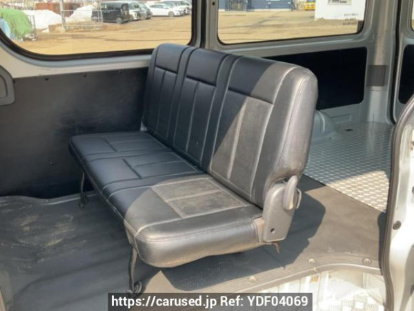 Used 2006 AT toyota regiusace-van KDH205V Image[15]