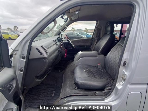 Used 2006 AT toyota regiusace-van KDH205V Image[14]