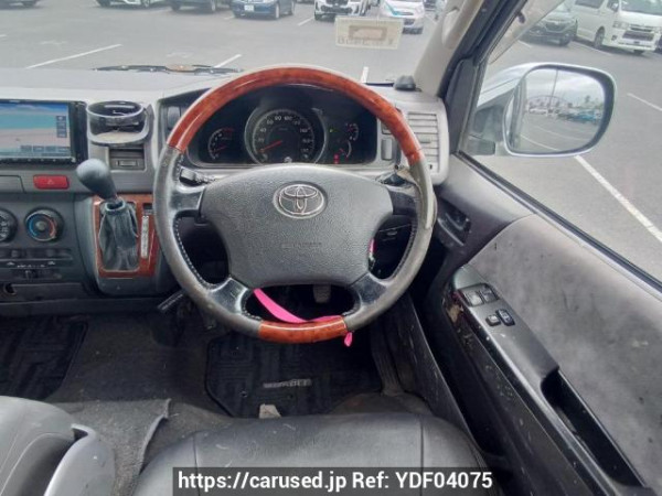 Used 2006 AT toyota regiusace-van KDH205V Image[19]