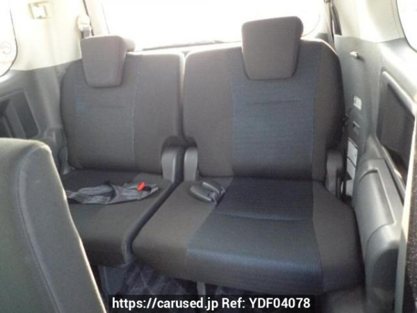 Used 2010 AT toyota voxy ZRR70W Image[13]