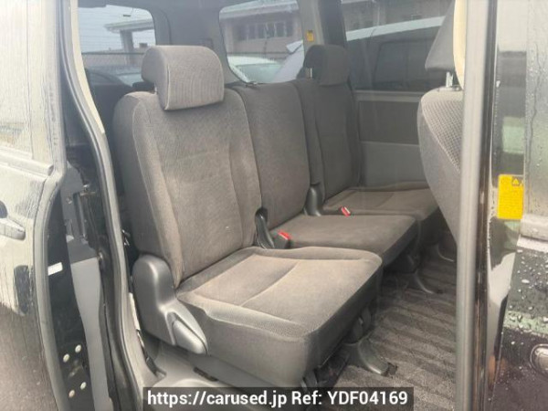 Used 2007 AT toyota noah ZRR70G Image[11]