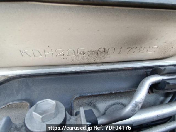 Used 2005 AT toyota hiace-van KDH205V Image[11]