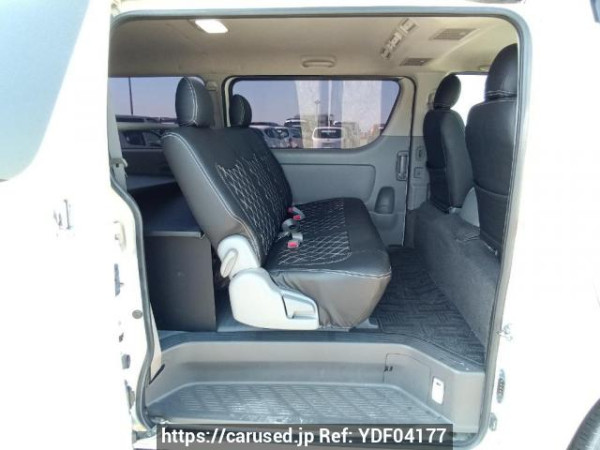 Used 2006 AT toyota regiusace-van TRH200V Image[14]