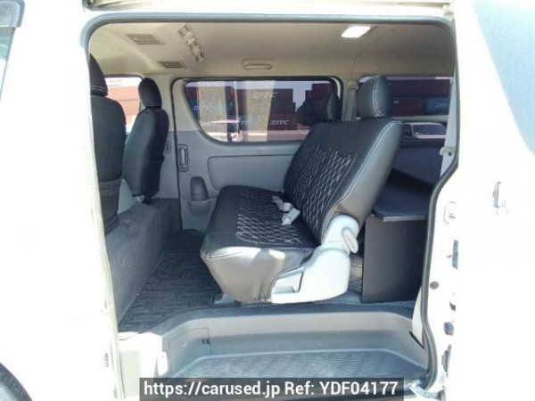 Used 2006 AT toyota regiusace-van TRH200V Image[15]