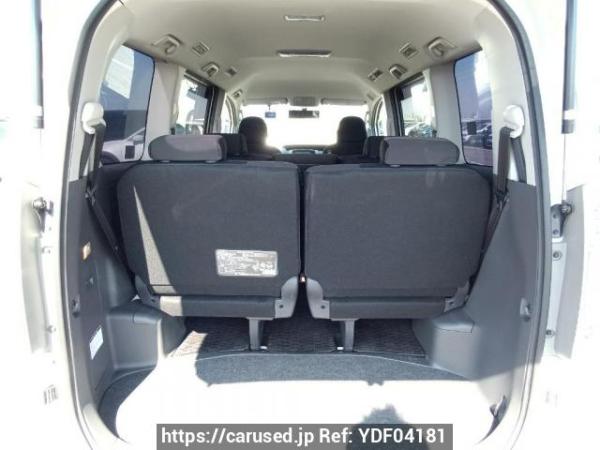 Used 2008 AT toyota voxy ZRR70W Image[8]