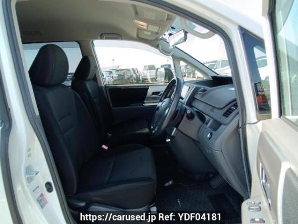 Used 2008 AT toyota voxy ZRR70W Image[12]