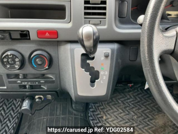 Used 2006 AT toyota hiace-van KDH205V Image[24]