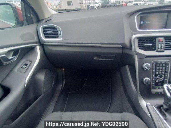 Used 2013 AT volvo v40 MB4164T Image[18]