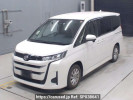 Toyota Noah MZRA90W