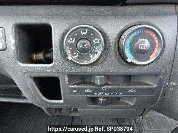 Used 2006 MT toyota regiusace-van KDH200V Image[20]