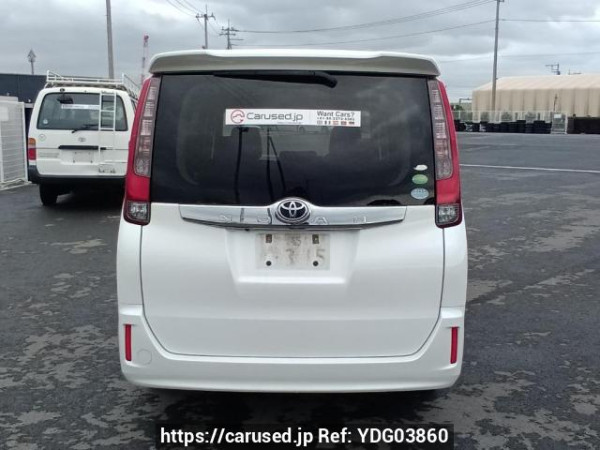 Used 2014 AT toyota noah ZRR80G Image[5]