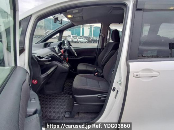Used 2014 AT toyota noah ZRR80G Image[14]