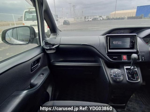 Used 2014 AT toyota noah ZRR80G Image[19]