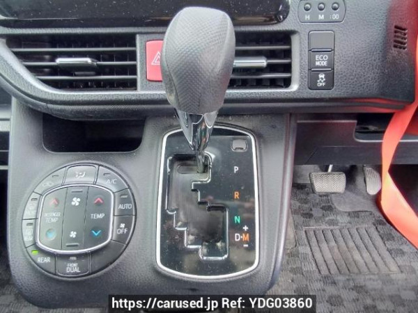 Used 2014 AT toyota noah ZRR80G Image[22]