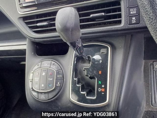 Used 2015 AT toyota noah ZRR80G Image[23]