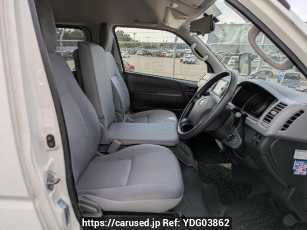 Used 2010 AT toyota regiusace-van TRH200K Image[11]
