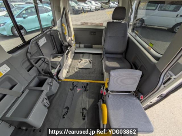 Used 2010 AT toyota regiusace-van TRH200K Image[14]