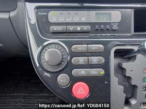 Used 2004 AT toyota wish ZNE10G Image[25]
