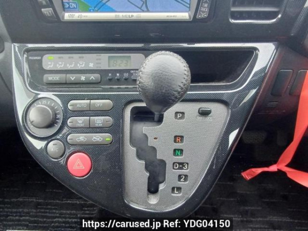 Used 2004 AT toyota wish ZNE10G Image[26]