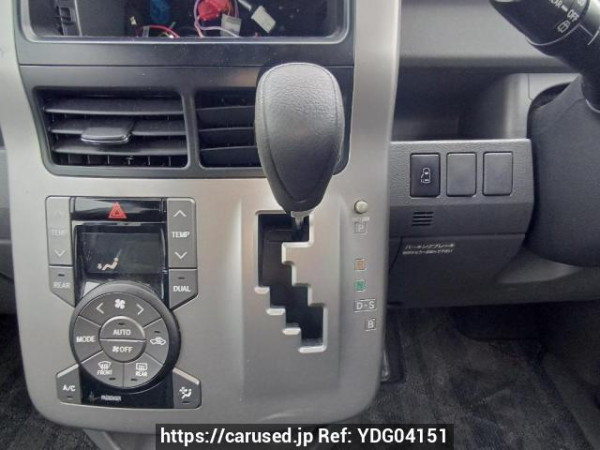 Used 2007 AT toyota noah ZRR70G Image[24]