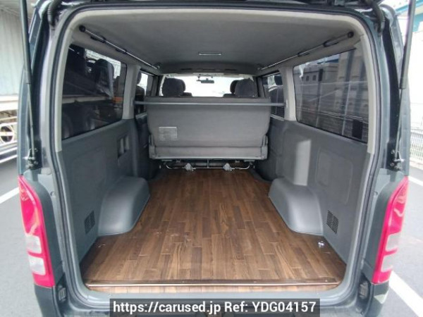 Used 2005 AT toyota regiusace-van KDH200V Image[8]