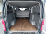 Used 2005 AT toyota regiusace-van KDH200V Image[8]