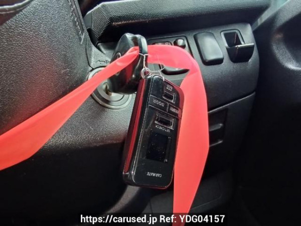 Used 2005 AT toyota regiusace-van KDH200V Image[26]