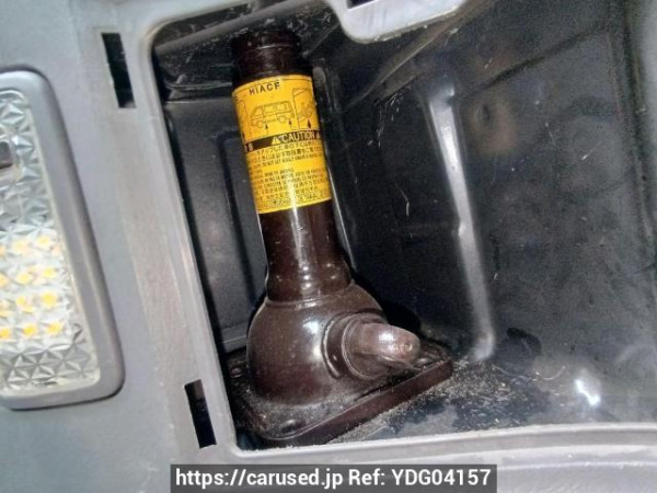 Used 2005 AT toyota regiusace-van KDH200V Image[41]