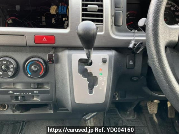 Used 2005 AT toyota regiusace-van KDH205V Image[21]