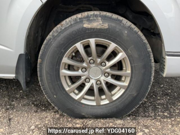 Used 2005 AT toyota regiusace-van KDH205V Image[26]