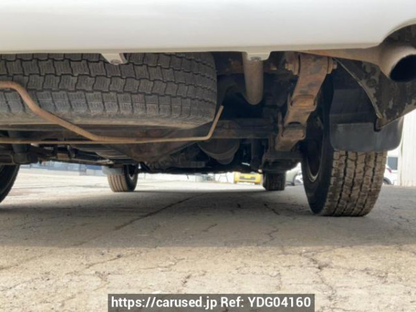 Used 2005 AT toyota regiusace-van KDH205V Image[37]