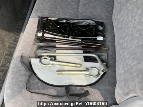 Used 2005 AT toyota regiusace-van KDH205V Image[40]