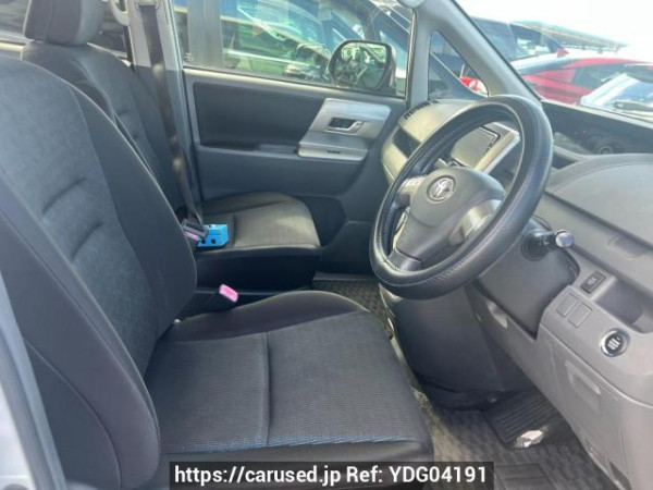 Used 2009 AT toyota voxy ZRR70W Image[12]