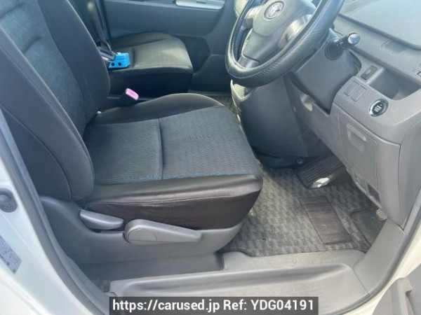 Used 2009 AT toyota voxy ZRR70W Image[13]