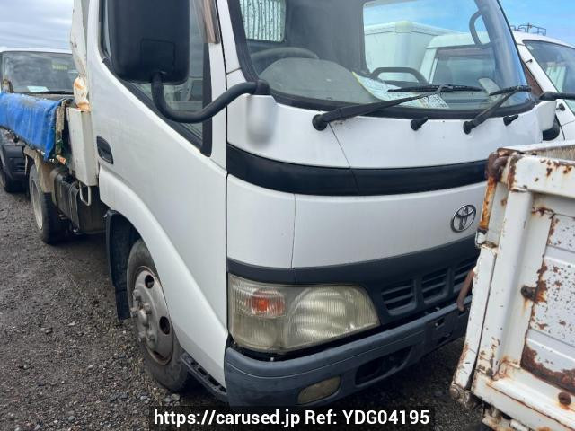 Toyota Dyna Truck 2003 from Japan