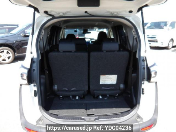 Used 2017 AT toyota sienta NHP170G Image[8]