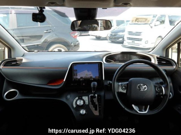 Used 2017 AT toyota sienta NHP170G Image[18]