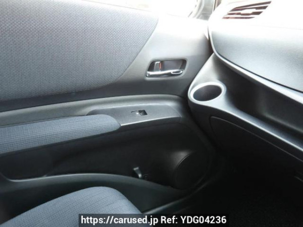 Used 2017 AT toyota sienta NHP170G Image[32]