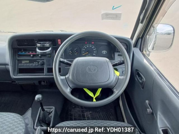 Used 2002 MT toyota hiace-van RZH102V Image[18]