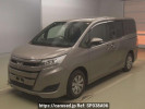 Toyota Noah ZRR80G