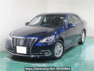 Toyota Crown Hybrid AWS210